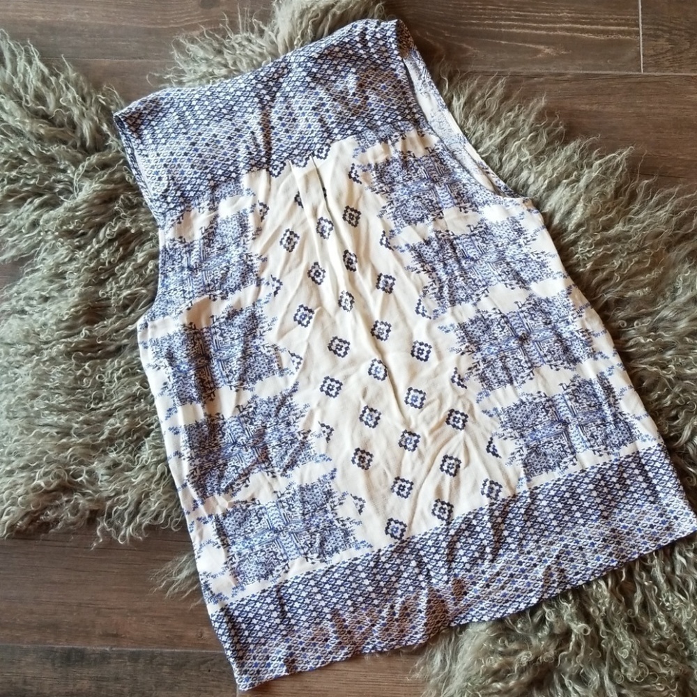 Lucky Brand Tank - Picture 2 of 8